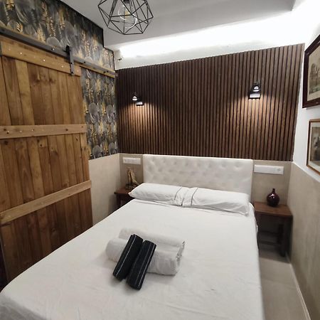 Private Rooms Barcelone Extérieur photo