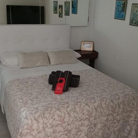 Private Rooms Barcelone Extérieur photo
