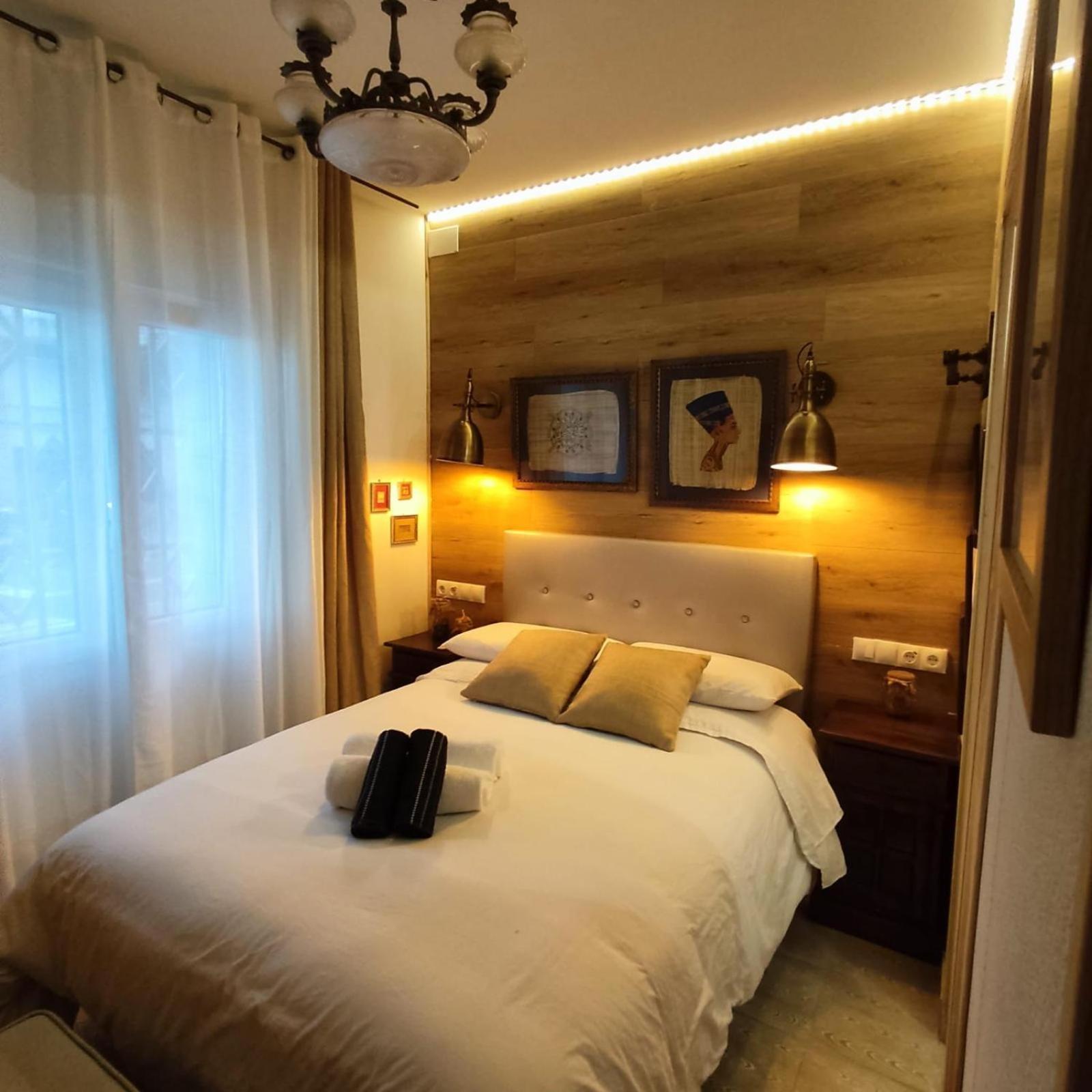 Private Rooms Barcelone Extérieur photo