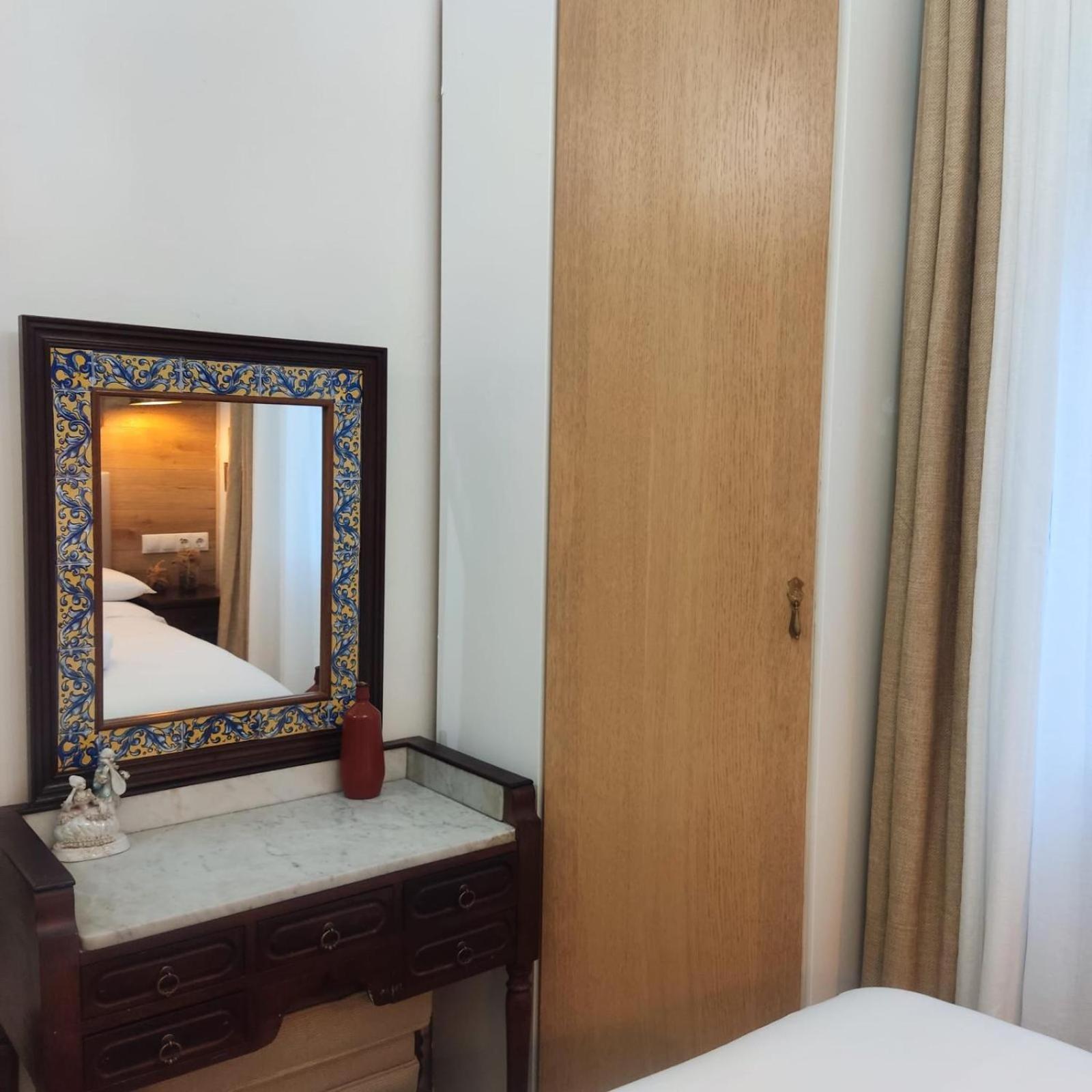 Private Rooms Barcelone Extérieur photo
