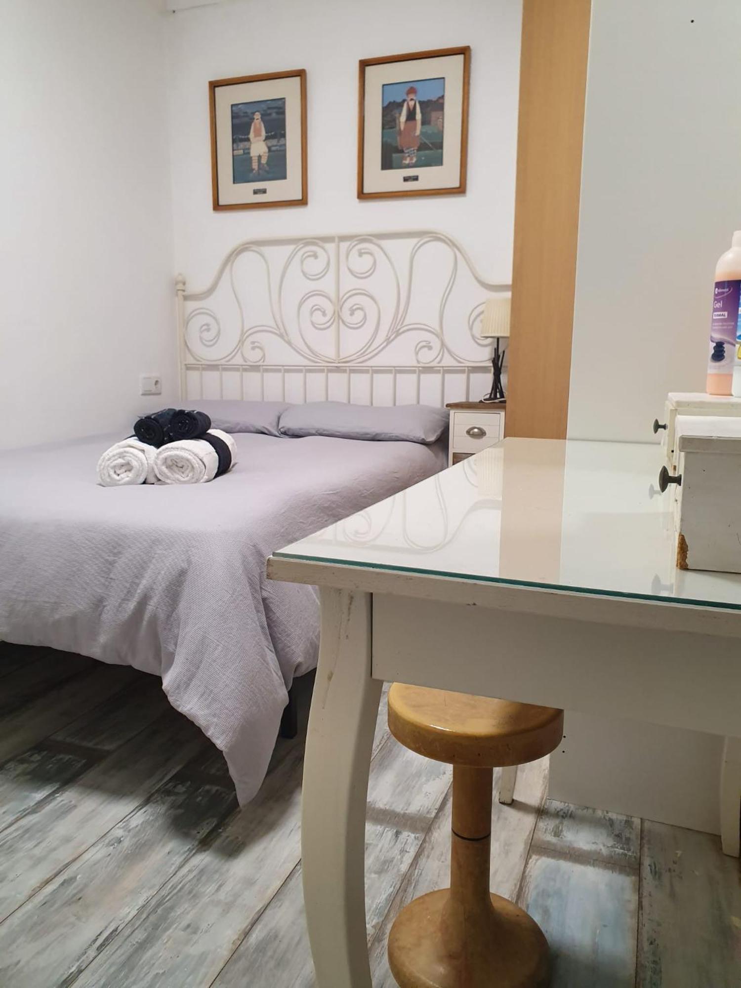 Private Rooms Barcelone Extérieur photo