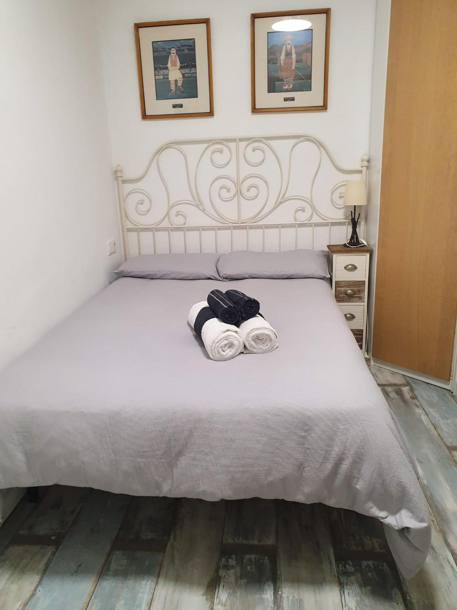Private Rooms Barcelone Extérieur photo